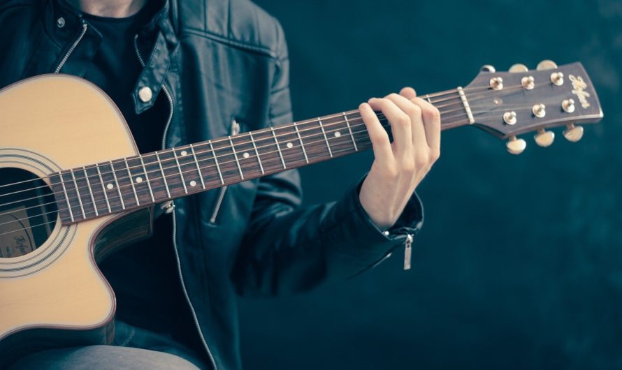 Cadeau pour guitariste : TOP 5 des idées cadeaux